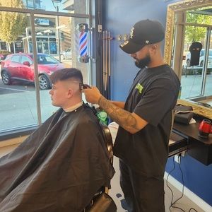 Meet your Posher, Brandon